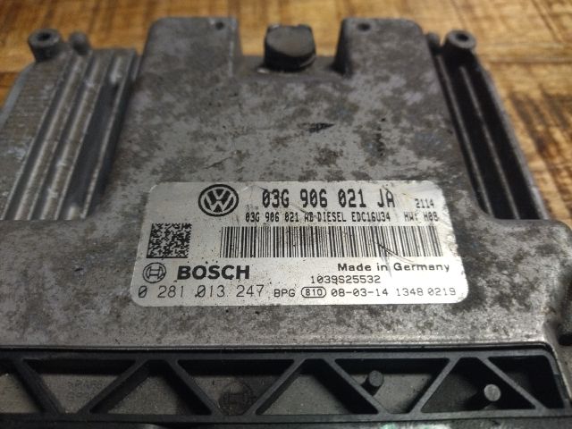 bontott VW GOLF PLUS Motorvezérlő