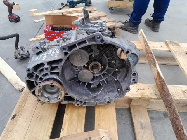 bontott VW GOLF PLUS Váltó (Mechanikus)