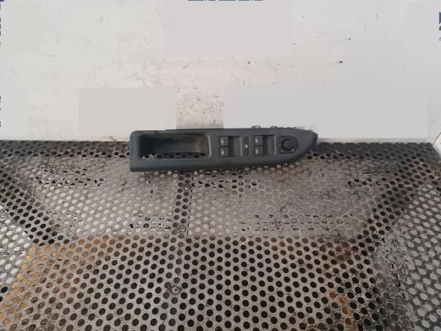 bontott VW GOLF PLUS Ablakemelő Kapcsoló Négyes / Kettes