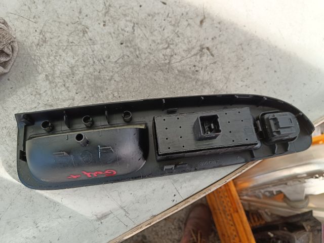 bontott VW GOLF PLUS Ablakemelő Kapcsoló Négyes / Kettes