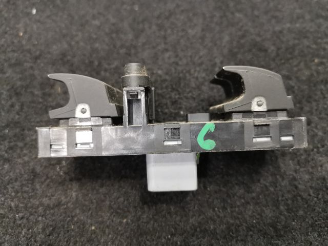 bontott VW GOLF PLUS Ablakemelő Kapcsoló Négyes / Kettes