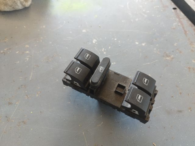 bontott VW GOLF PLUS Ablakemelő Kapcsoló Négyes / Kettes