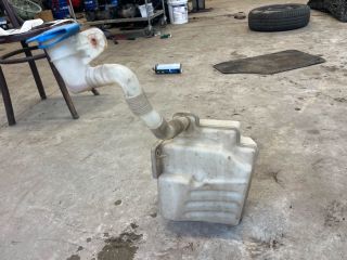 bontott VW GOLF PLUS Ablakmosó Tartály