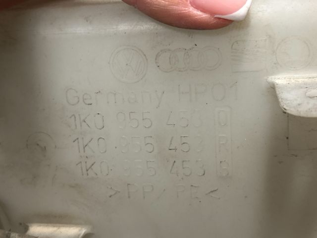 bontott VW GOLF PLUS Ablakmosó Tartály