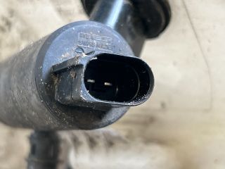 bontott VW GOLF PLUS Ablakmosó Tartály