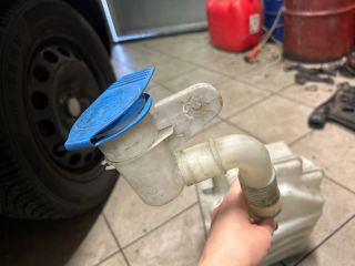 bontott VW GOLF PLUS Ablakmosó Tartály