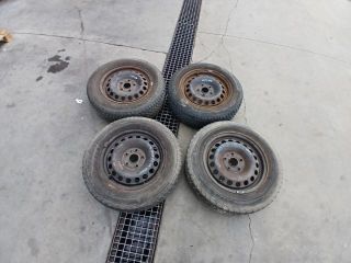 bontott VW GOLF PLUS Acélfelni Szett Gumival