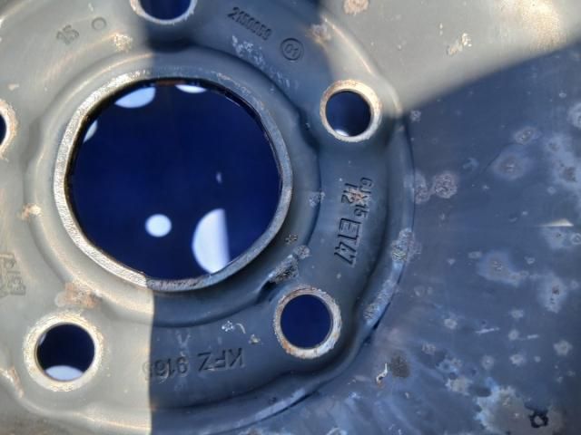 bontott VW GOLF PLUS Acélfelni Szett Gumival