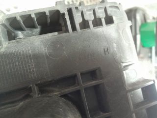 bontott VW GOLF PLUS Akkumulátor Tartó