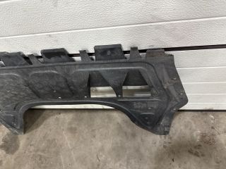 bontott VW GOLF PLUS Alsó Motorburkolat