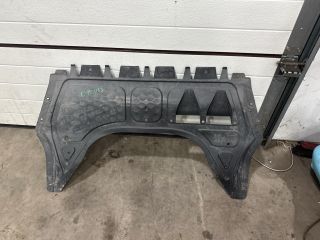 bontott VW GOLF PLUS Alsó Motorburkolat