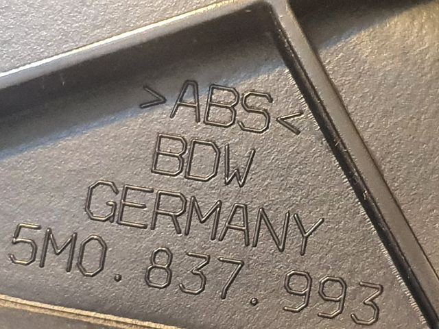 bontott VW GOLF PLUS Bal A Oszlop Hangszóró Burkolat