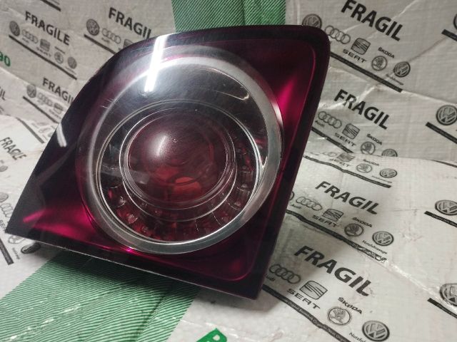 bontott VW GOLF PLUS Bal Belső Hátsó Lámpa