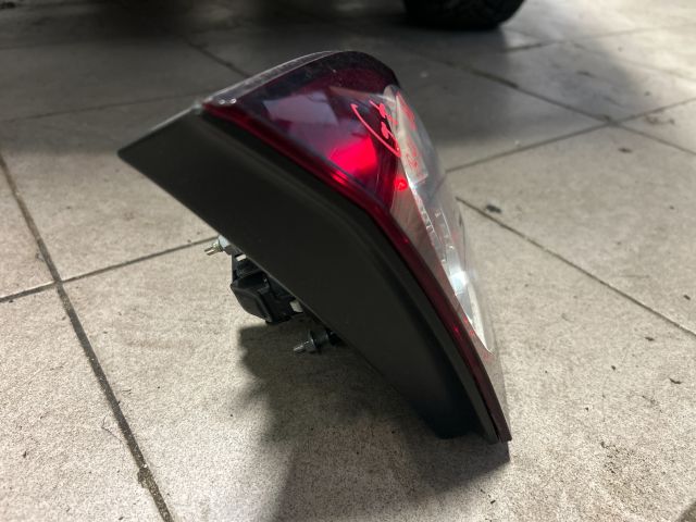 bontott VW GOLF PLUS Bal Belső Hátsó Lámpa