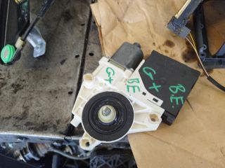 bontott VW GOLF PLUS Bal első Ablakemelő Motor