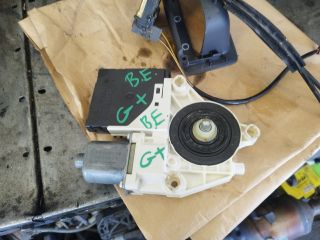 bontott VW GOLF PLUS Bal első Ablakemelő Motor