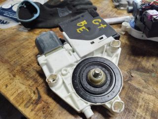 bontott VW GOLF PLUS Bal első Ablakemelő Motor