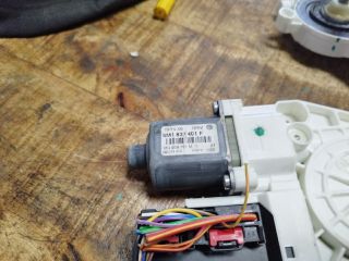 bontott VW GOLF PLUS Bal első Ablakemelő Motor