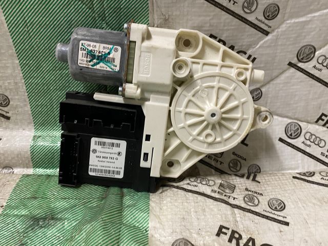 bontott VW GOLF PLUS Bal első Ablakemelő Motor