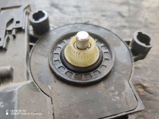 bontott VW GOLF PLUS Bal első Ablakemelő Motor