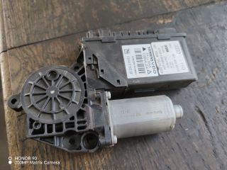 bontott VW GOLF PLUS Bal első Ablakemelő Motor