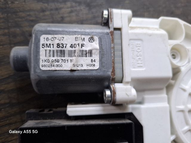 bontott VW GOLF PLUS Bal első Ablakemelő Motor