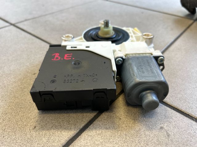 bontott VW GOLF PLUS Bal első Ablakemelő Motor