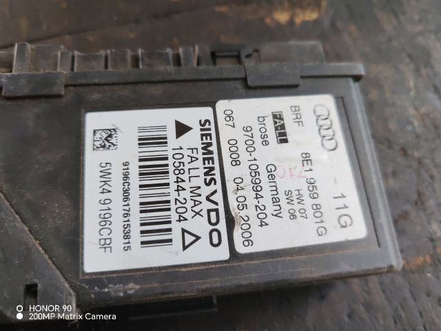 bontott VW GOLF PLUS Bal első Ablakemelő Motor