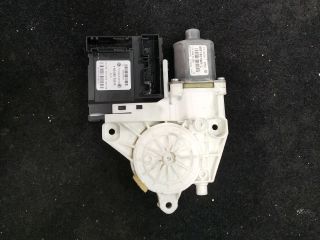 bontott VW GOLF PLUS Bal első Ablakemelő Motor