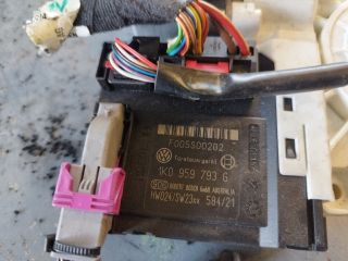 bontott VW GOLF PLUS Bal első Ablakemelő Motor