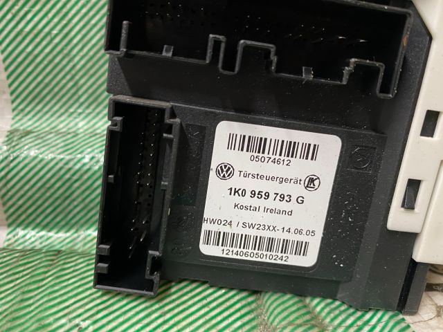 bontott VW GOLF PLUS Bal első Ablakemelő Motor