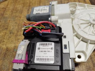 bontott VW GOLF PLUS Bal első Ablakemelő Motor