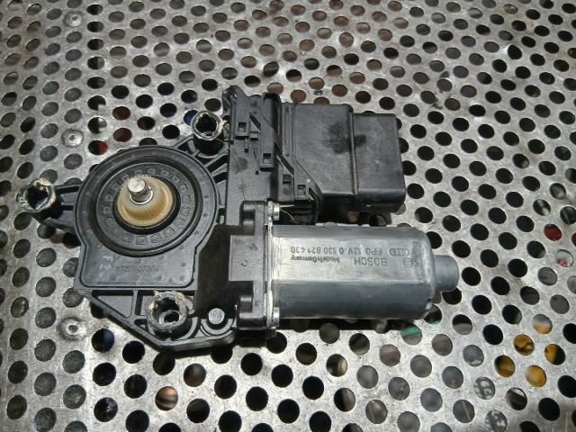 bontott VW GOLF PLUS Bal első Ablakemelő Motor