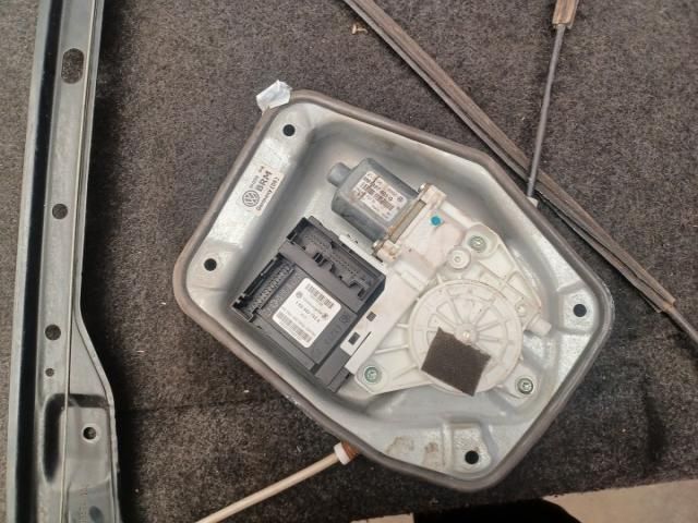 bontott VW GOLF PLUS Bal első Ablakemelő Szerkezet (Elektromos)