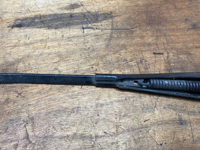 bontott VW GOLF PLUS Bal első Ablaktörlő Kar