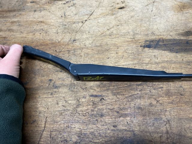 bontott VW GOLF PLUS Bal első Ablaktörlő Kar