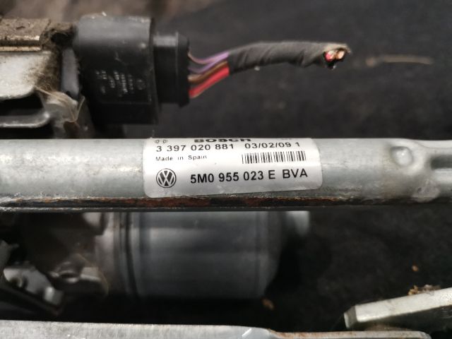 bontott VW GOLF PLUS Bal első Ablaktörlő Motor