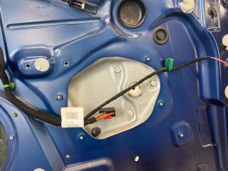 bontott VW GOLF PLUS Bal első Ajtó (Részeivel)