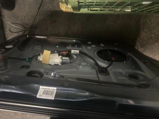 bontott VW GOLF PLUS Bal első Ajtó (Részeivel)