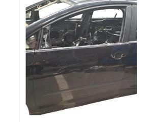 bontott VW GOLF PLUS Bal első Ajtó (Üres lemez)