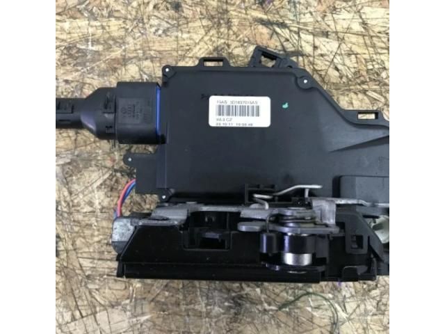 bontott VW GOLF PLUS Bal első Ajtózár