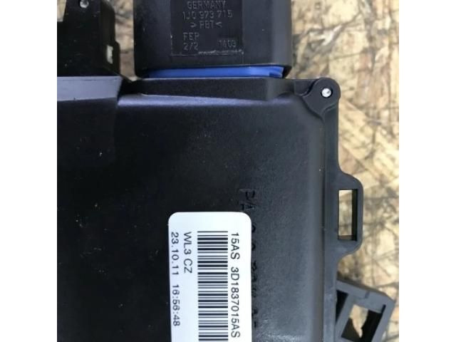 bontott VW GOLF PLUS Bal első Ajtózár