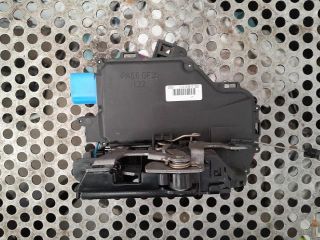 bontott VW GOLF PLUS Bal első Ajtózár