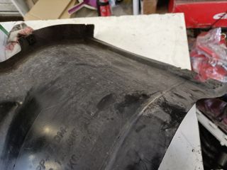 bontott VW GOLF PLUS Bal első Első Dobbetét (Kerékjárati, Műanyag)