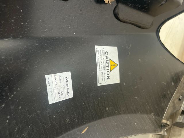 bontott VW GOLF PLUS Bal első Sárvédő