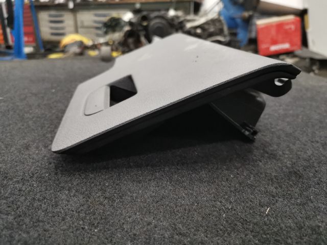 bontott VW GOLF PLUS Bal első Tároló Rekesz