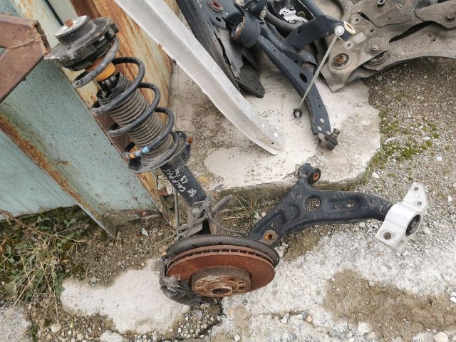 bontott VW GOLF PLUS Bal Gólyaláb Csonkállvánnyal