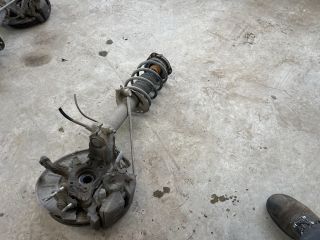 bontott VW GOLF PLUS Bal Gólyaláb Csonkállvánnyal