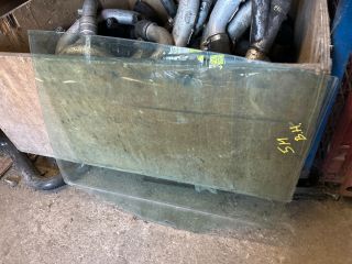 bontott VW GOLF PLUS Bal hátsó Ablak