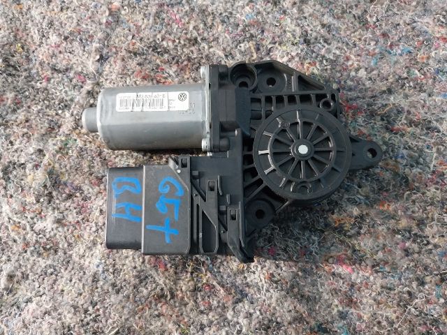 bontott VW GOLF PLUS Bal hátsó Ablakemelő Motor